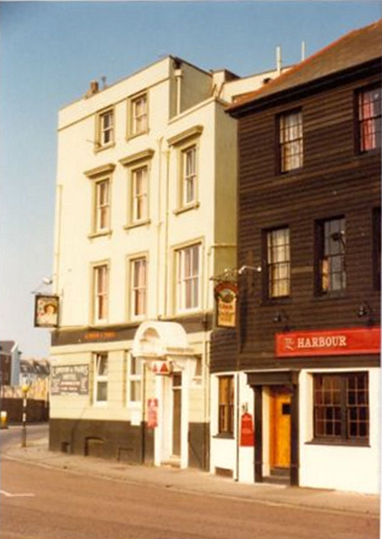 London and Paris Hotel