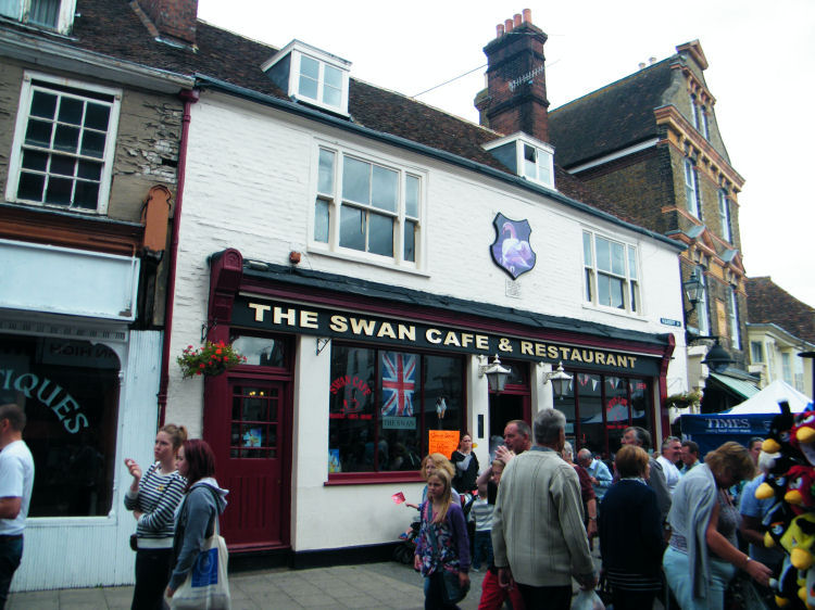 Swan Cafe and Restaurant