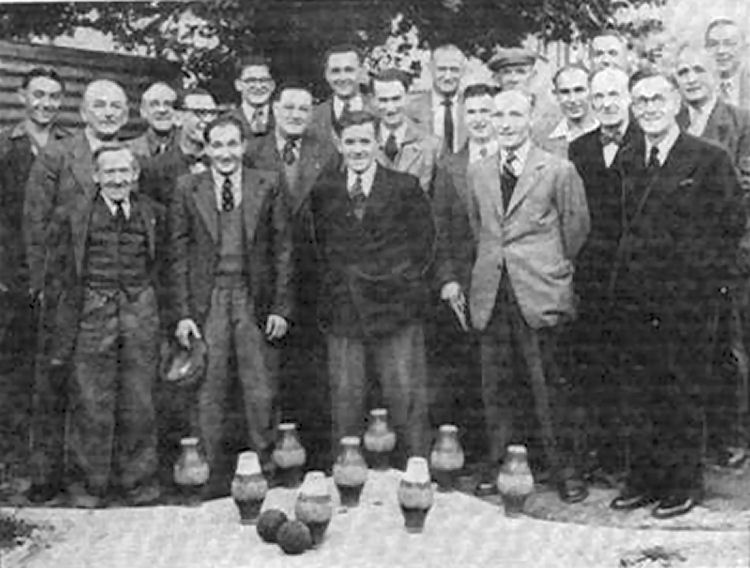 Three Cups skittles 1955