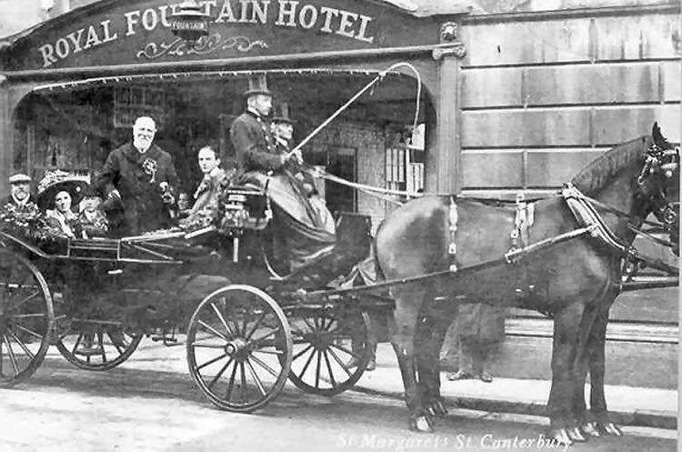 Carriage outside Royal Fountain Hotel